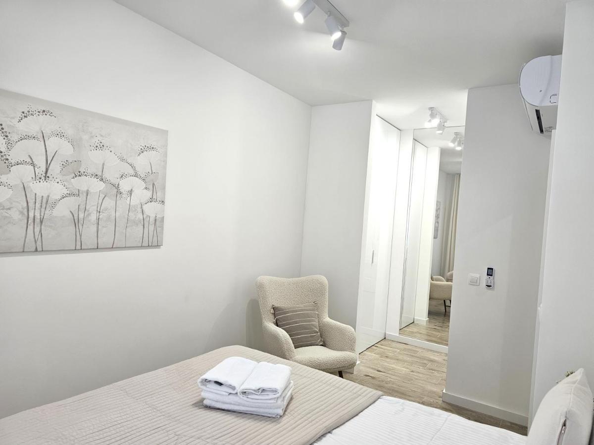 Urban Apartments Luxury Skyline Sokolska Towers 30A, 2 Free Garages, Gym & Sauna, Self Check-In 카토비체 외부 사진
